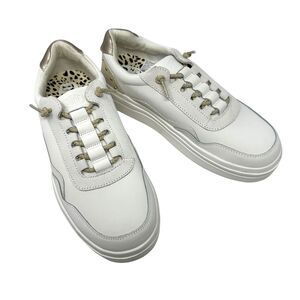Hey Dude White & Champagne Sparkly‎ Leather Hudson Lift Luxe Sneakers – Size 10